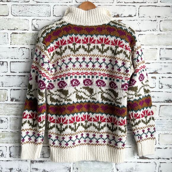 Vintage Henley Style Floral Wool Knit Sweater Size Woman’s Small 17x27 - Picture 2 of 7